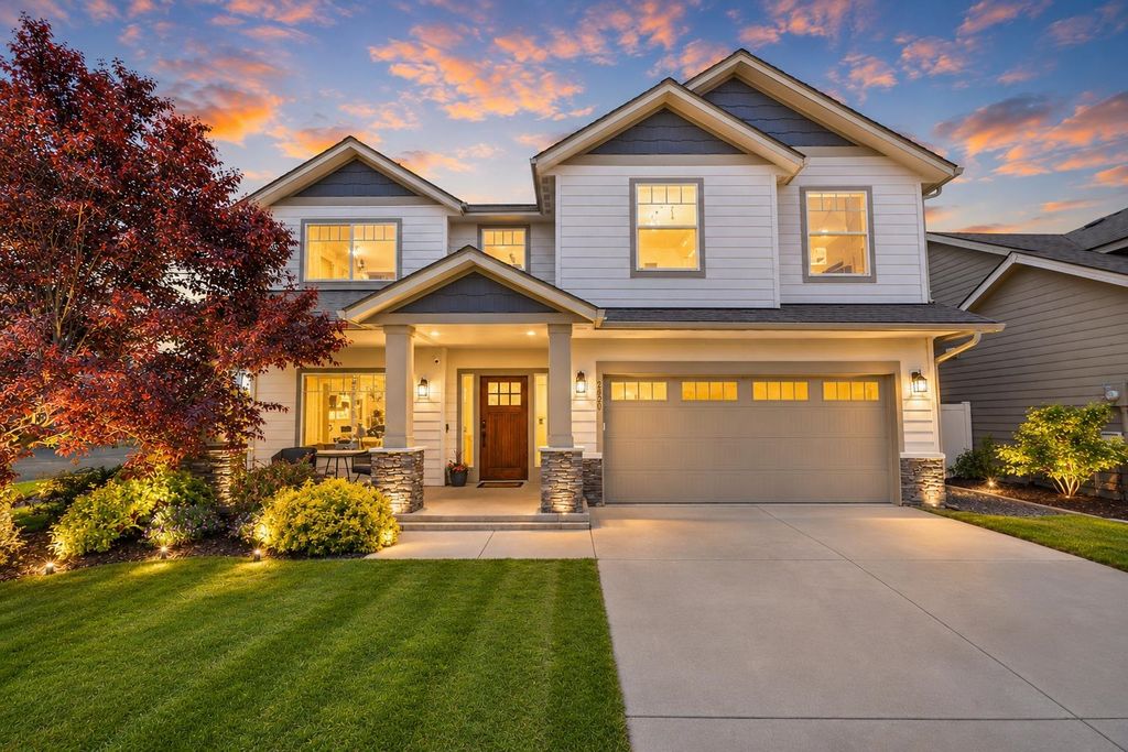 2820 W Helens Ln, Spokane, WA 99208