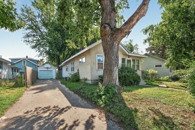 834 Iroquois Avenue, Saint Paul, MN 55119