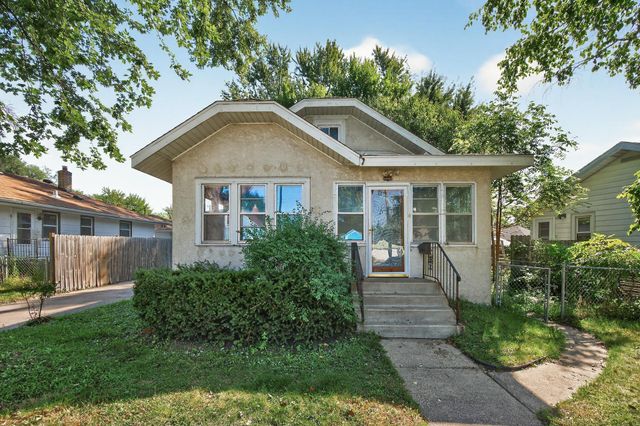 834 Iroquois Avenue, Saint Paul, MN 55119