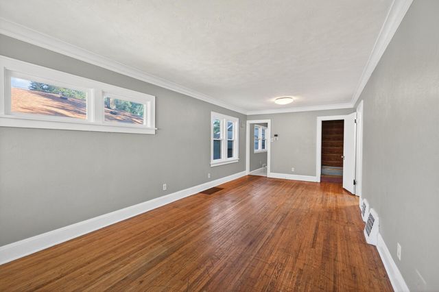 834 Iroquois Avenue, Saint Paul, MN 55119