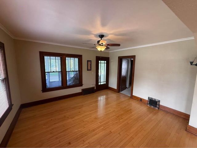 932 Sawyer Street, Oshkosh, WI 65250
