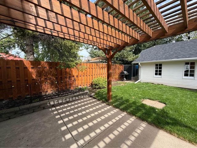 932 Sawyer Street, Oshkosh, WI 65250