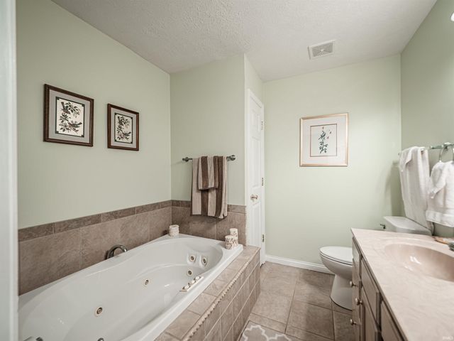 312 E Evergreen Road, Evansville, IN 47711