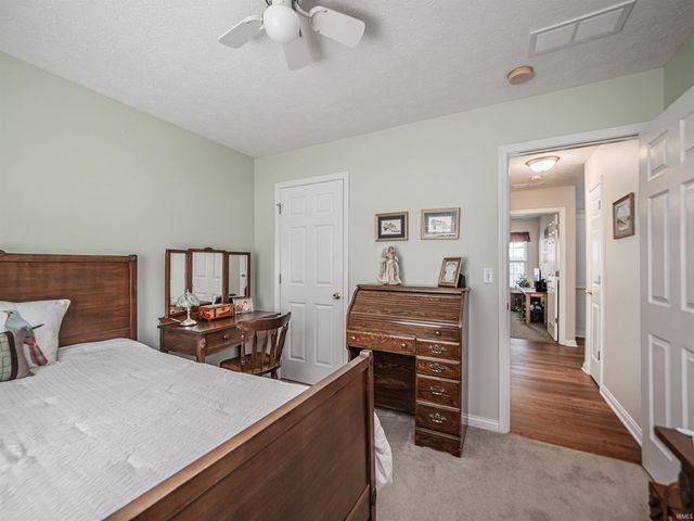 312 E Evergreen Road, Evansville, IN 47711