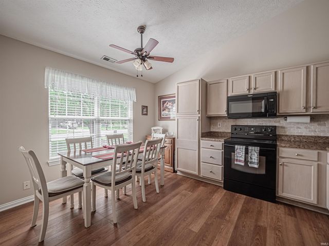 312 E Evergreen Road, Evansville, IN 47711