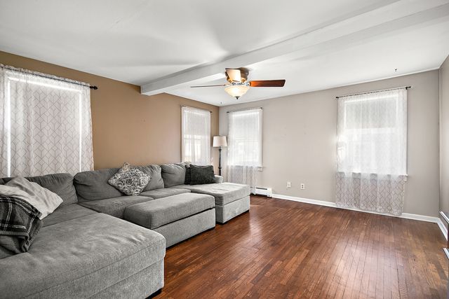 332 W NORTH Street, Peotone, IL 60468