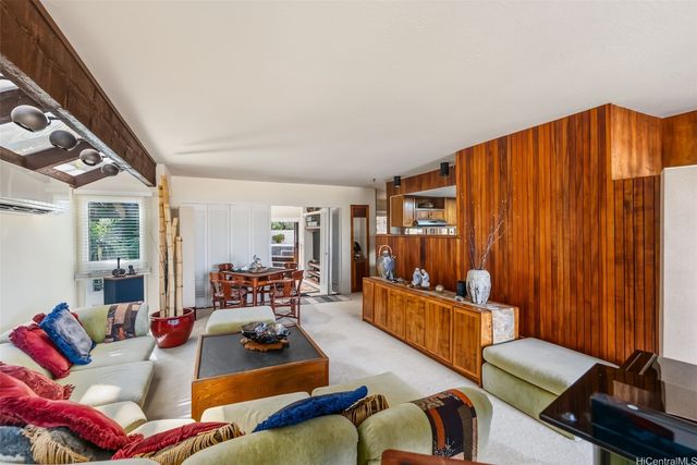 1014 Mokuhano Street, Honolulu, HI 96825