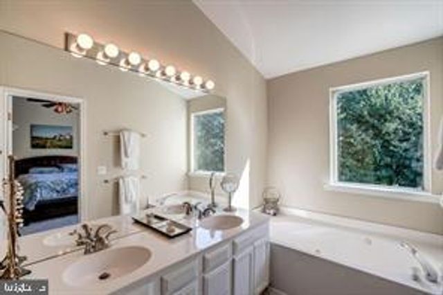 353 BARNFIELD SQ NE, Leesburg, VA 20176