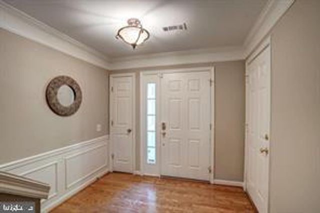 353 BARNFIELD SQ NE, Leesburg, VA 20176