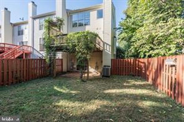 353 BARNFIELD SQ NE, Leesburg, VA 20176