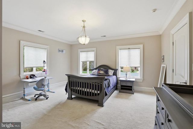 606 KENTLAND DR, Great Falls, VA 22066