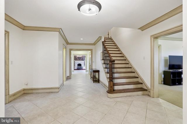 606 KENTLAND DR, Great Falls, VA 22066