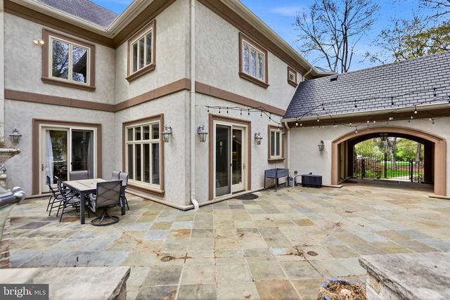 606 KENTLAND DR, Great Falls, VA 22066