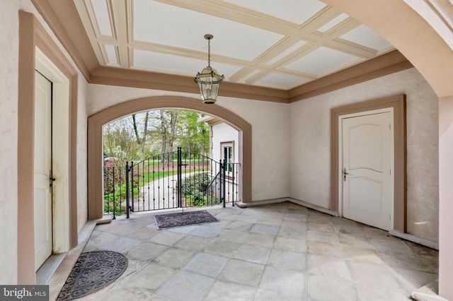 606 KENTLAND DR, Great Falls, VA 22066