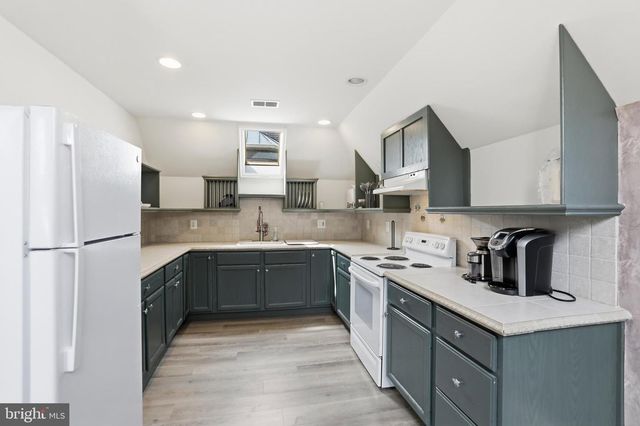 606 KENTLAND DR, Great Falls, VA 22066