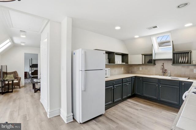 606 KENTLAND DR, Great Falls, VA 22066