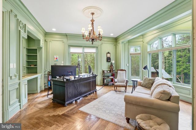606 KENTLAND DR, Great Falls, VA 22066