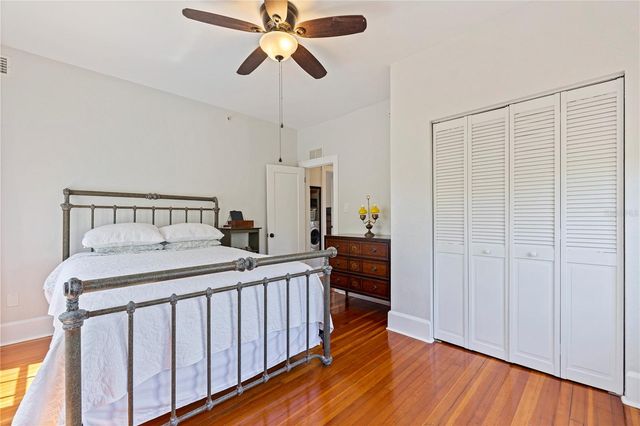 210 22ND AVENUE NE 6, St Petersburg, FL 33704