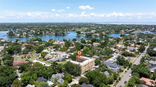 210 22ND AVENUE NE 6, St Petersburg, FL 33704