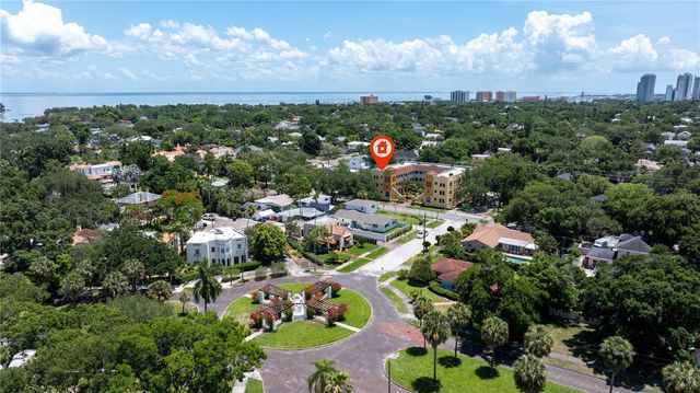 210 22ND AVENUE NE 6, St Petersburg, FL 33704