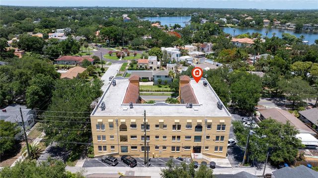 210 22ND AVENUE NE 6, St Petersburg, FL 33704