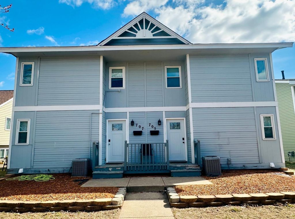 705 Tyler Street NE, Minneapolis, MN 55413