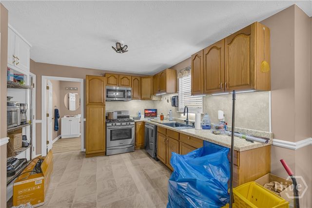 365 Falling Timber Court, Stockbridge, GA 30281