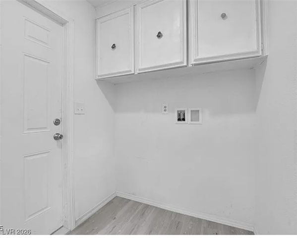 332 Sir Jeffery Circle, Las Vegas, NV 89110