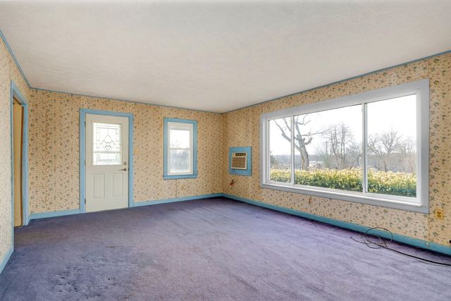 1776 Falcon Drive, Galena, MO 65656