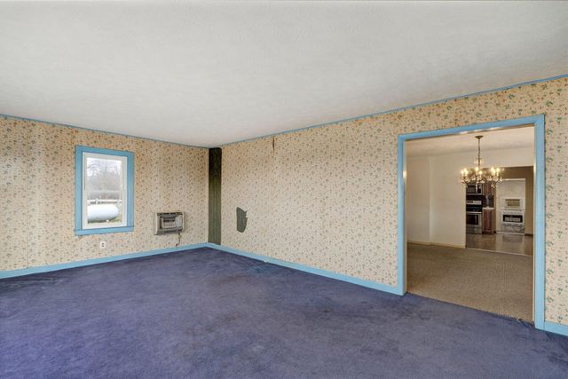 1776 Falcon Drive, Galena, MO 65656