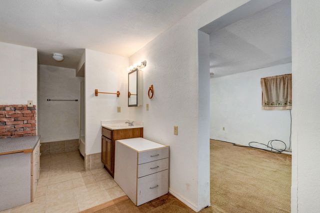 1776 Falcon Drive, Galena, MO 65656