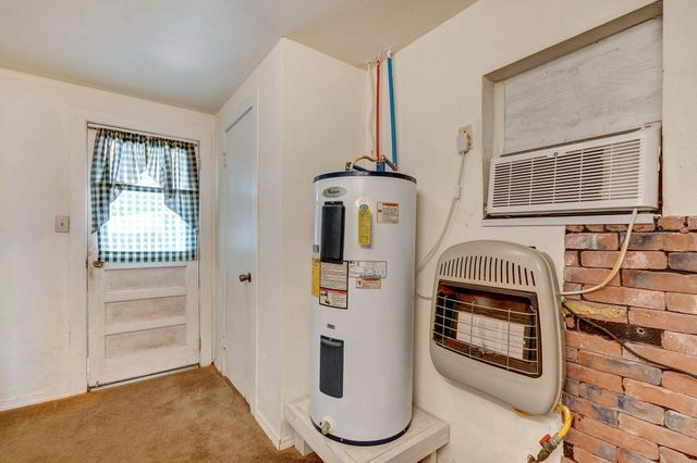 1776 Falcon Drive, Galena, MO 65656