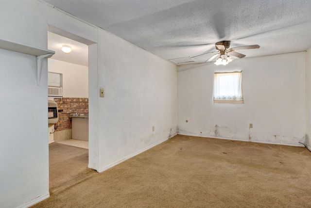 1776 Falcon Drive, Galena, MO 65656