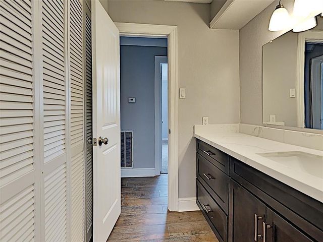 1102 Baffin Lane, Houston, TX 77090