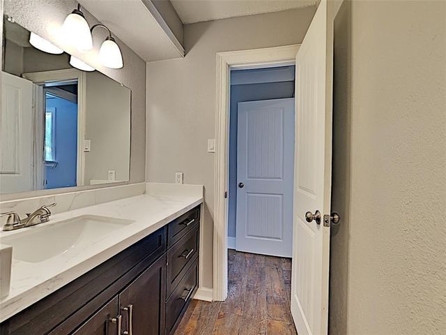 1102 Baffin Lane, Houston, TX 77090