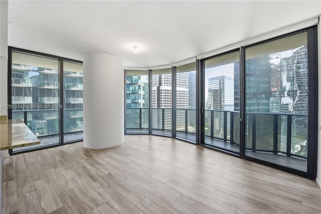 801 S Miami Ave 2505, Miami, FL 33130