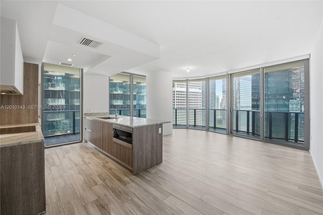 801 S Miami Ave 2505, Miami, FL 33130