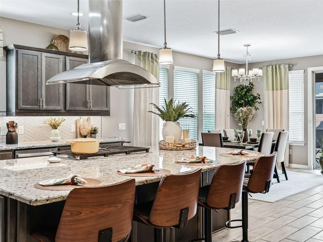 5662 NW 40TH LOOP, Ocala, FL 34482