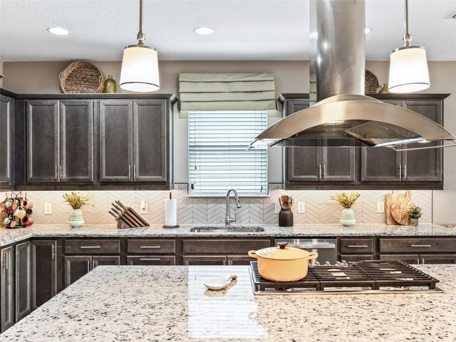 5662 NW 40TH LOOP, Ocala, FL 34482