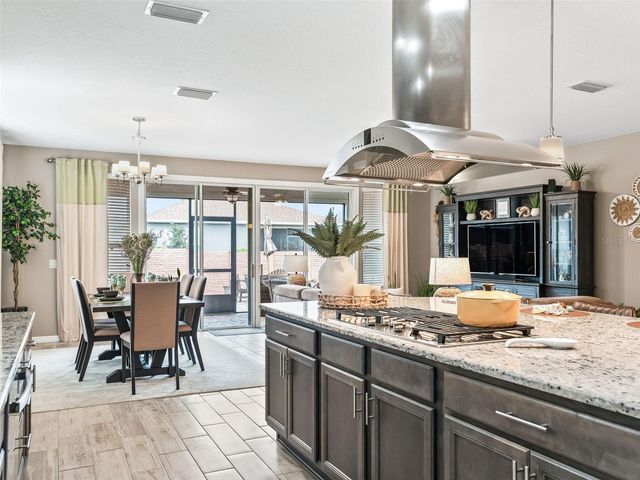 5662 NW 40TH LOOP, Ocala, FL 34482