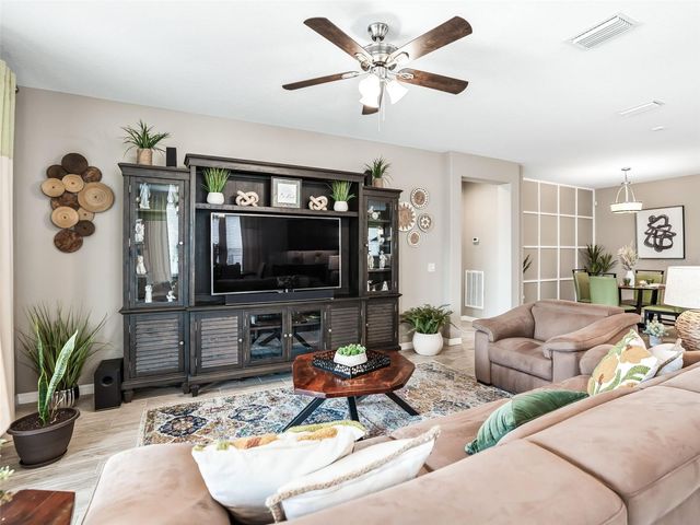 5662 NW 40TH LOOP, Ocala, FL 34482