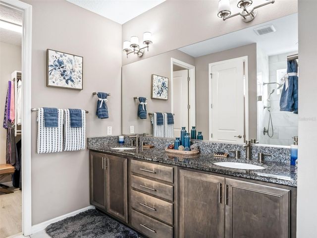 5662 NW 40TH LOOP, Ocala, FL 34482