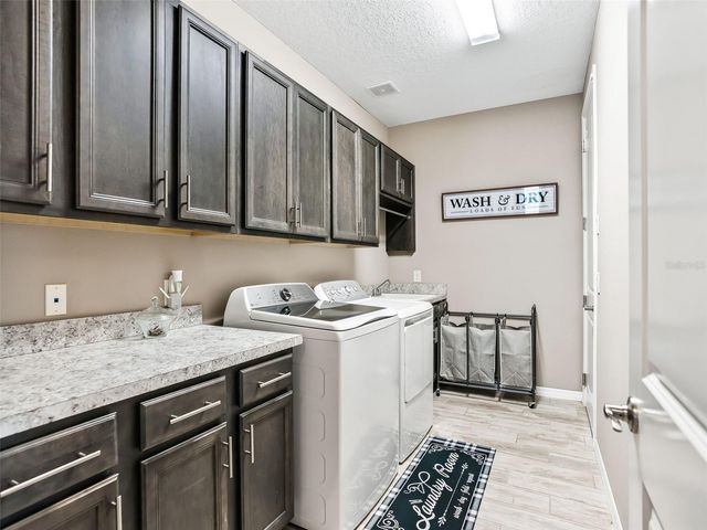 5662 NW 40TH LOOP, Ocala, FL 34482