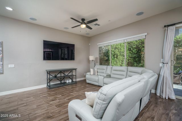 25327 N 19TH Lane, Phoenix, AZ 85085