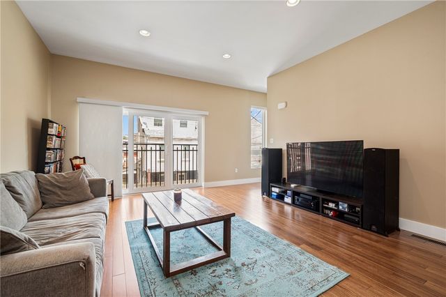 1038 Bradish St, South Side, PA 15203