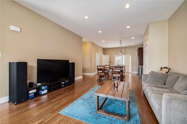 1038 Bradish St, South Side, PA 15203