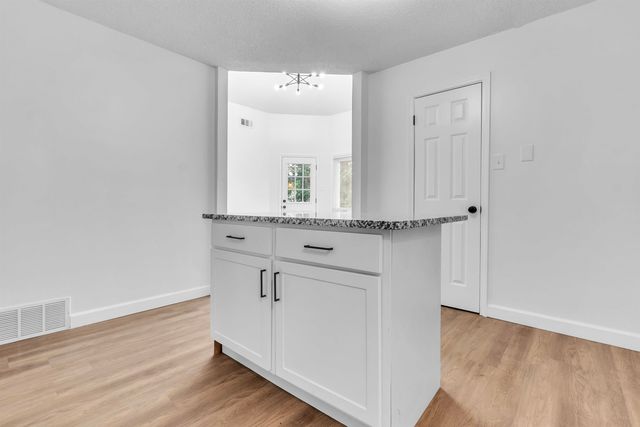 488 W REGIS PL, Cordova, TN 38018