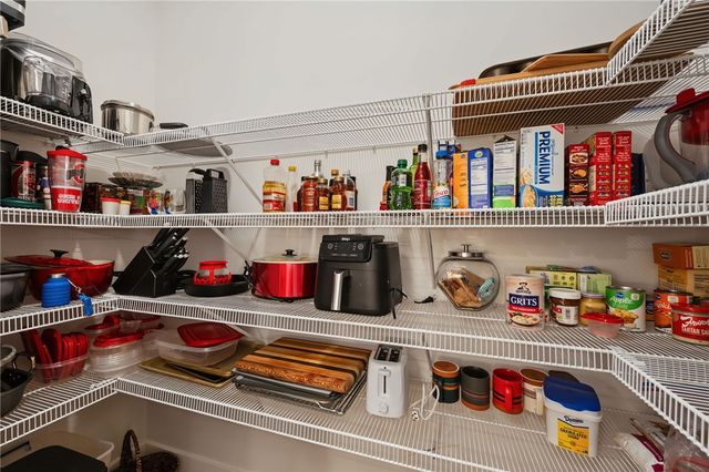 819 Brookwood Circle, Tipp City, OH 45371