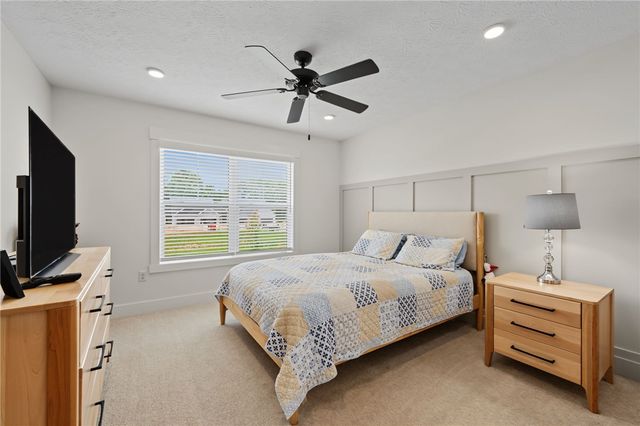 819 Brookwood Circle, Tipp City, OH 45371