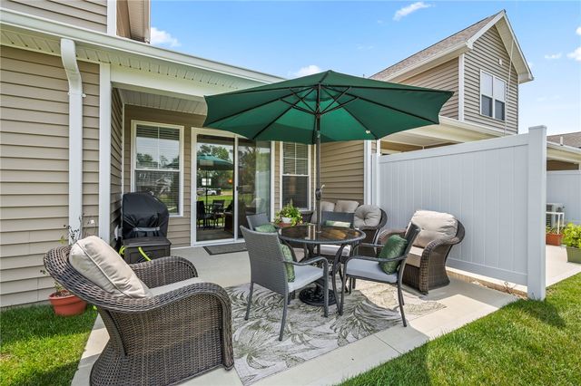 819 Brookwood Circle, Tipp City, OH 45371